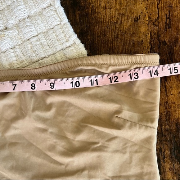 Assets by Spanx shaping  slip Size Large - Picture 7 of 8